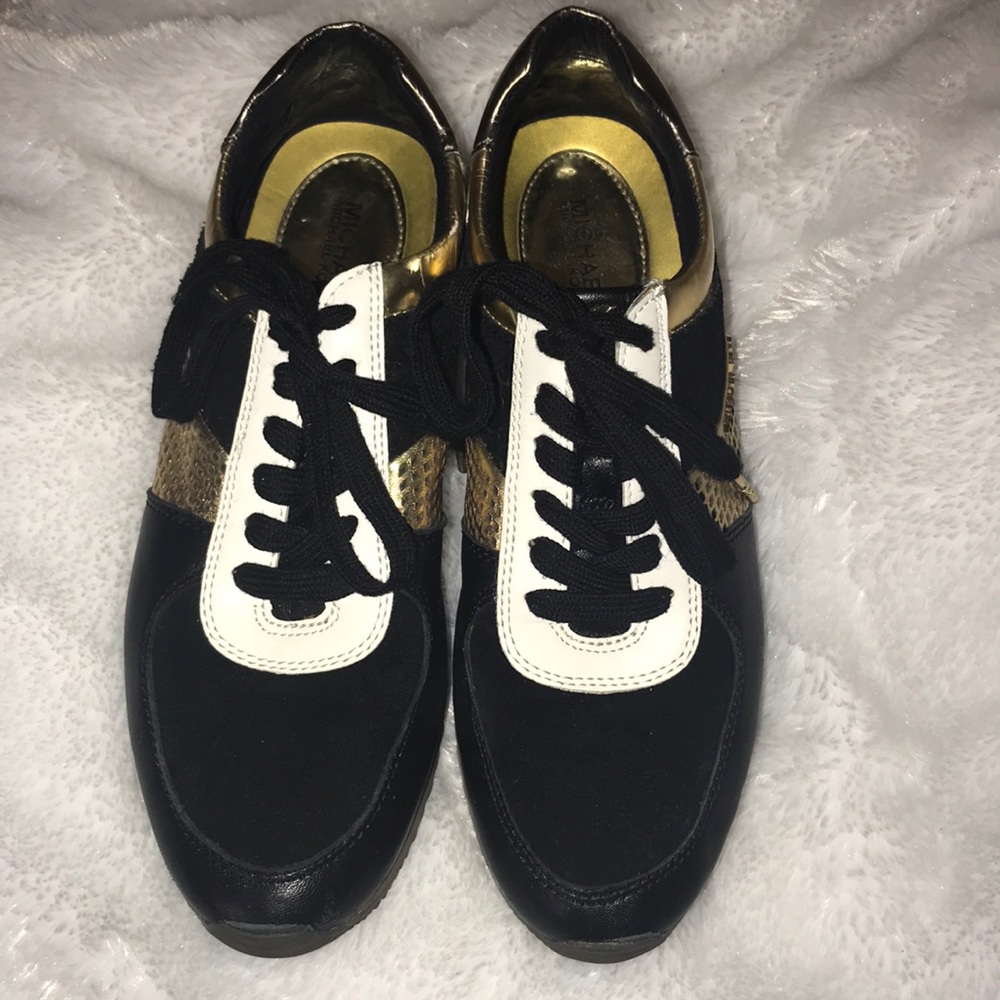Michael Kors gold blk sneaker size 8-preowned